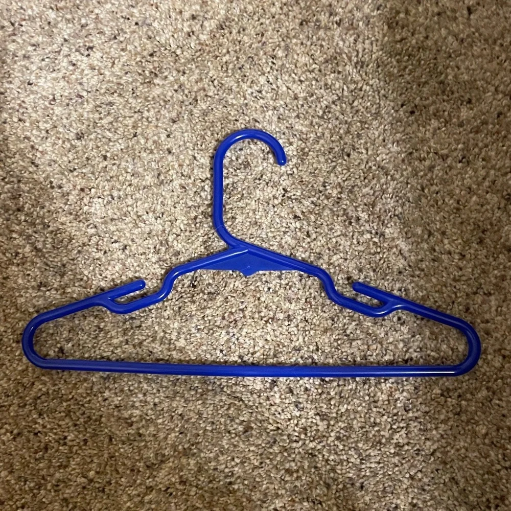 Set of 18 - Kid’s Hangers - Blue